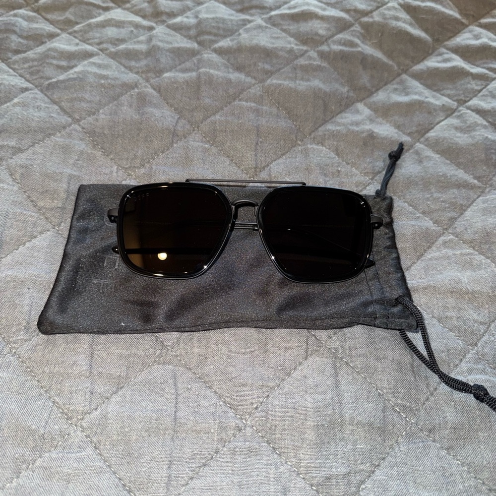 Diff Eyewear Black Jordan Sunglasses NEW